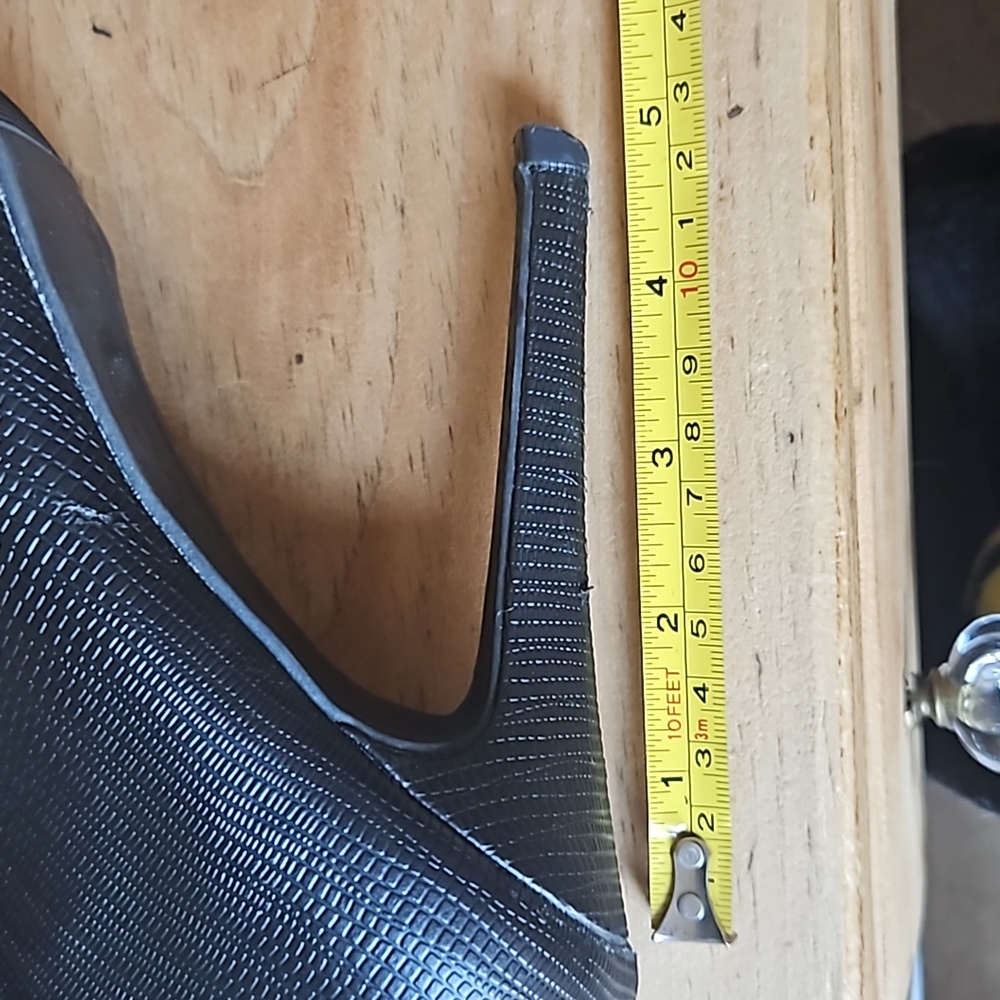 Shoes - Picture 6 of 6